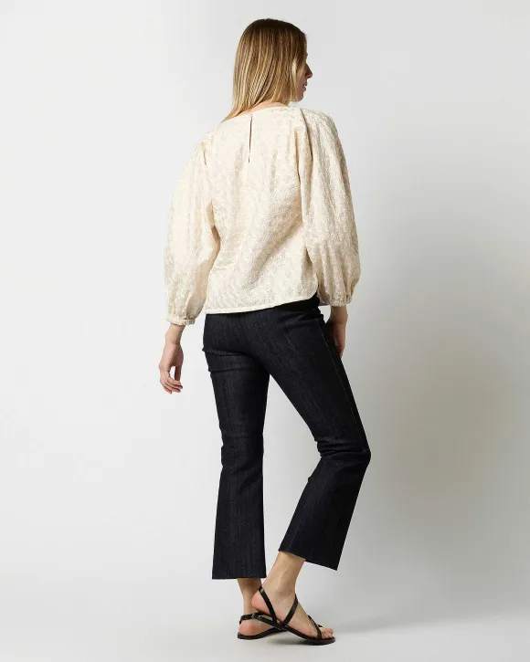 Elora Volume Top