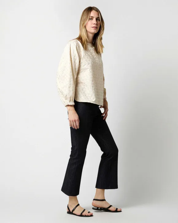 Elora Volume Top