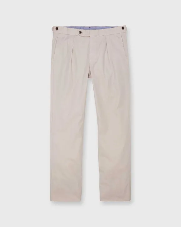 Garment-Dyed Pleated Sport Trouser