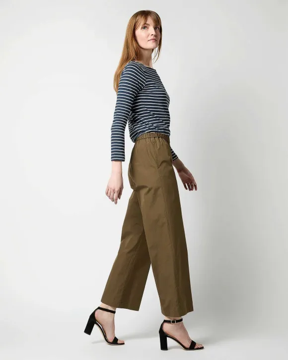 Pull-On Trouser
