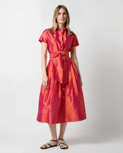 Short-Sleeved Classic Shirtwaist Dress