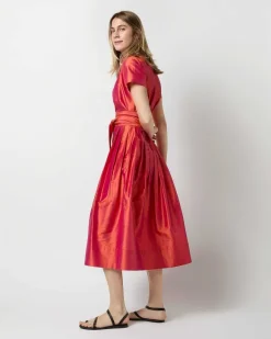 Short-Sleeved Classic Shirtwaist Dress