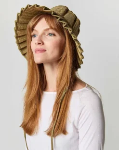 Villa Hat