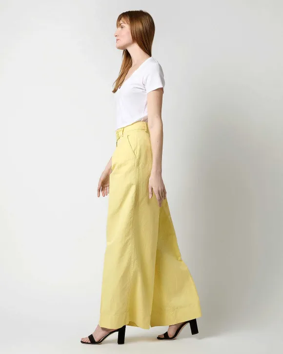 Wide-Leg Trouser