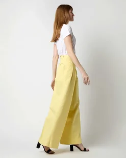 Wide-Leg Trouser